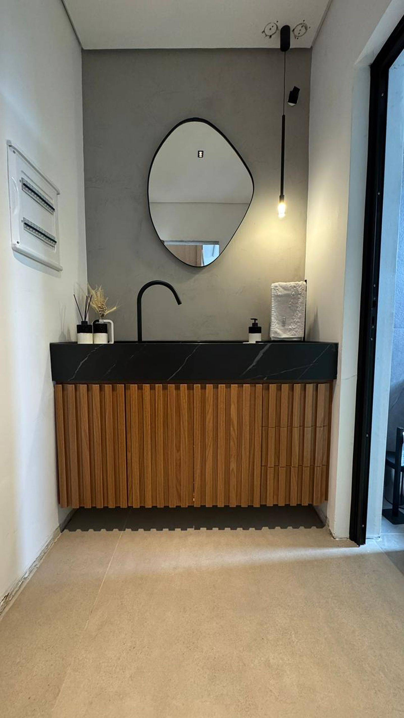 Cuba ultracompacta com acabamento premium.